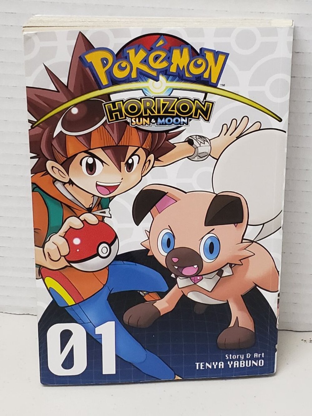 Pokemon Horizon: Sun and Moon Manga Volume 1